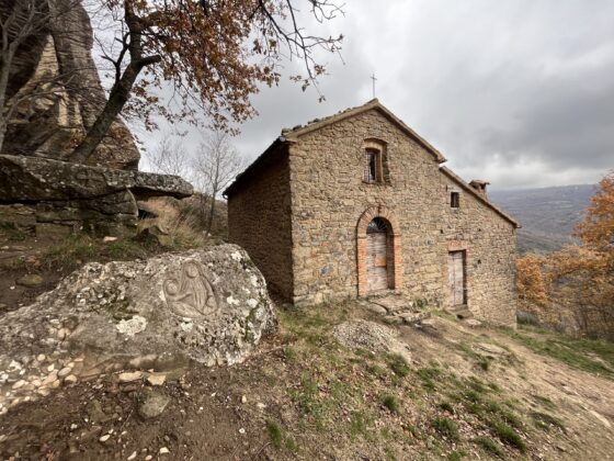 Trekking alla Rocca di Maioletto